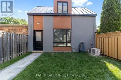 Welcome to your stylish urban retreat in Toronto's coveted Wychwood neighborhood! This modern lanewa...