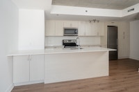 Condo appartement a louer-logement locatif-Apartment for rent-2cc-2 chambres/bedroom-4.5 4 1/2-Metro... (image 2)