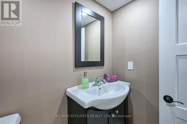 34 R7 ROAD Rideau Lakes, Ontario in Houses for Sale in Ottawa - Image 33