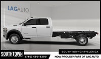 2025 Ram 5500HD Tradesman Experience the Ram 5500HD Tradesman with only 518 km on the odometer. Fini... (image 1)