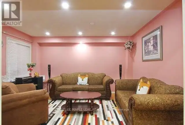 153 CORDGRASS CRESCENT Brampton (Sandringham-Wellington), Ontari in Houses for Sale in Mississauga / Peel Region - Image 8