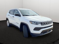 This Jeep Compass has a dependable EC1 2.0L DOHC I-4 DI turbo engine w/ESS engine powering this Auto... (image 7)