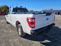 2021 Ford F-150 XL with 156,158 km! Clean history with no accidents See Carfax report linked . Power... (image 6)