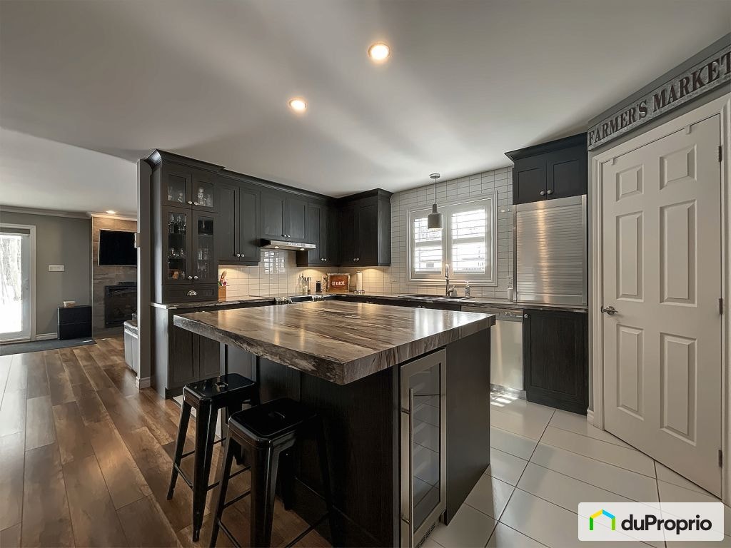 $634,900 - 1 1/2 Storey for sale in Nicolet — photo 2