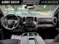 Meet the new 2025 Chevrolet Silverado 1500 Custom Crew Cab Short Box 4-Wheel Drive, a robust 4x4 tru... (image 7)