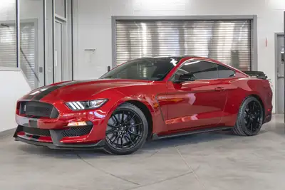 Ford Shelby GT350 2020: - Extérieur métallisé rouge RAPID RED avec intérieur en cuir et suède noir E...