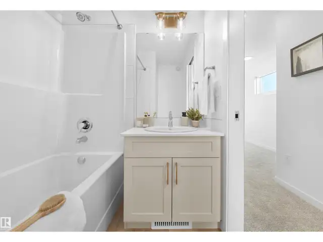 276 MARQUIS BV NE Edmonton, Alberta in Houses for Sale in Strathcona County - Image 14