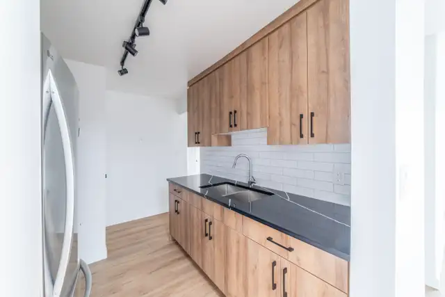 Recently renovated townhomes in NW Edmonton | Enjoy the playgrou in Long Term Rentals in Edmonton - Image 19