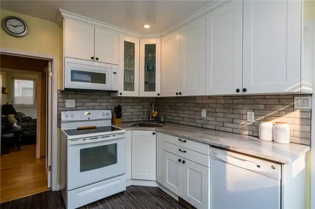 21 Crystal Avenue Winnipeg, Manitoba in Houses for Sale in Winnipeg - Image 8