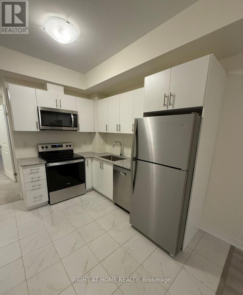 20 - 235 MCLEVIN AVENUE Toronto (Malvern), Ontario 4