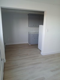 3 Fernhill Road Conveniently located on Fernhill Drive, just off Windmill Road in Dartmouth, these a... (image 3)