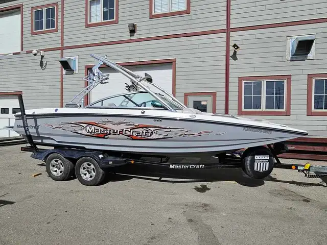 2006 Mastercraft XSTAR FINANCING AVAILABLE in Powerboats & Motorboats in Kelowna - Image 2