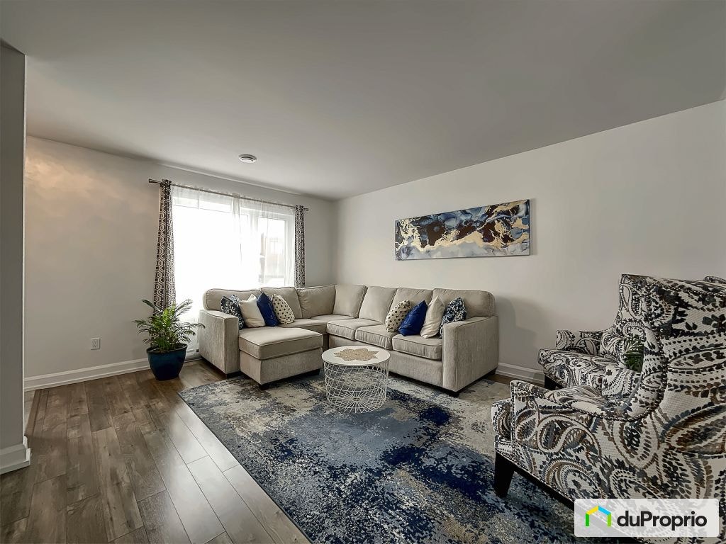 $499,999 - Townhouse for sale in St-Rémi — photo 2