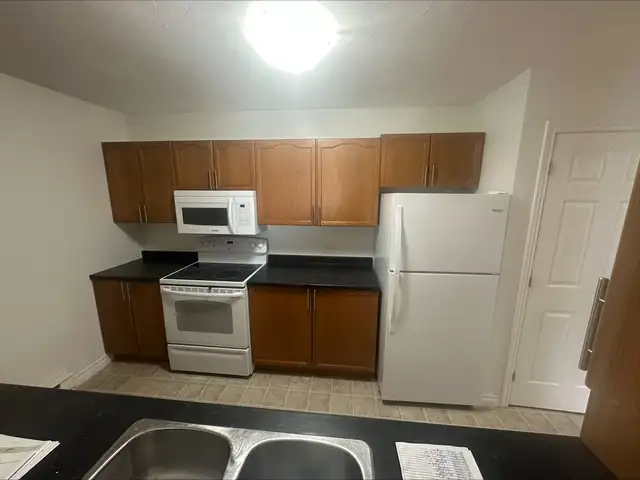 2 BEDROOM RETIREMENT LIVING! in Long Term Rentals in Fredericton - Image 8