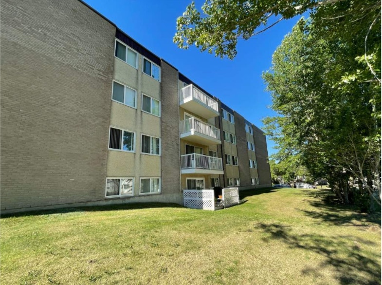 2 Bedroom Apartments in Stettler, AB 2