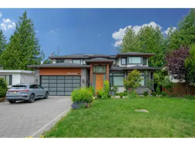 Brand New Luxurious Home in Peaceful Delta This stunning, modern home features high ceilings and ele...