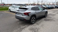Nouvel Arrivage! La Chevrolet Trax 1RS 2024 est un VUS sous-compact entièrement redessiné qui se dém... (image 4)