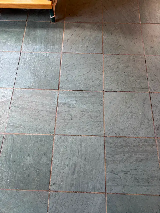 Shower cleaning, silicone replacement589175819831224323