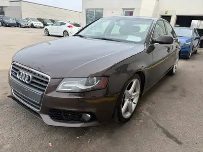 AUDI A4 2012 QUATTRO AWD AUTOMATIQUE FULL AC MAGS EN ALUMINUM, TOIT OUVRANT, INTERIEUR EN CUIR, VITR...