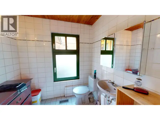 7524 THOMAS POINT ROAD 100 Mile House, British Columbia in Houses for Sale in 100 Mile House - Image 16