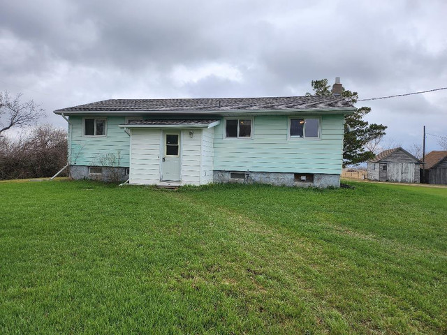 43106 RD 65 Road N Portage La Prairie Rm, Manitoba in Houses for Sale in Portage la Prairie - Image 2