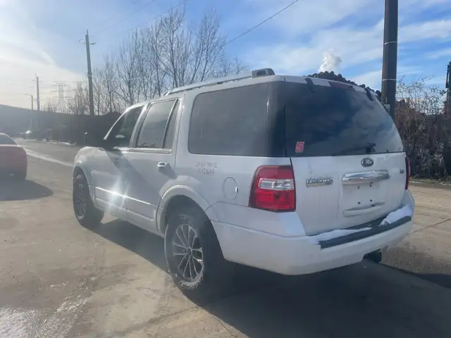 2012 Ford Expedition Limited in Cars & Trucks in Hamilton - Image 5