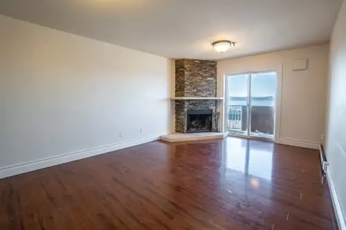 Available June 1st, 2026 Features: • Large, modern kitchen featuring stainless steel appliances • Br...