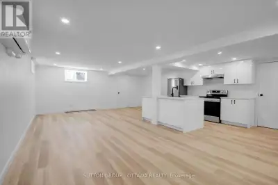 B - LOWER LEVEL - 839 COLSON AVENUE Ottawa, Ontario