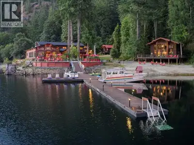 Nestled in the most sheltered and warmest part of pristine Powell Lake, on the Sunshine Coast of S.W...