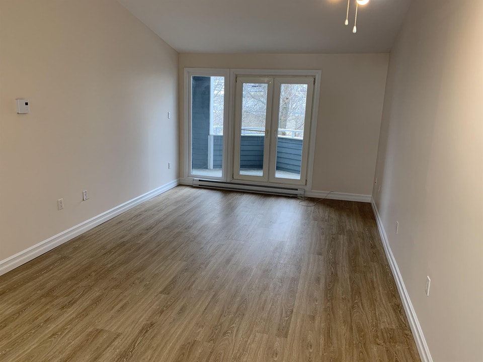 Stunning Two Bedroom Apartment in the Heart of Dartmouth 3