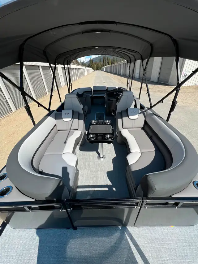 2023 Avalon LSZ Quad Lounger in Powerboats & Motorboats in Kelowna - Image 11