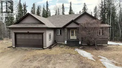 Escape to the peace and privacy of country living with this incredible 140.61-acre property in Yello...