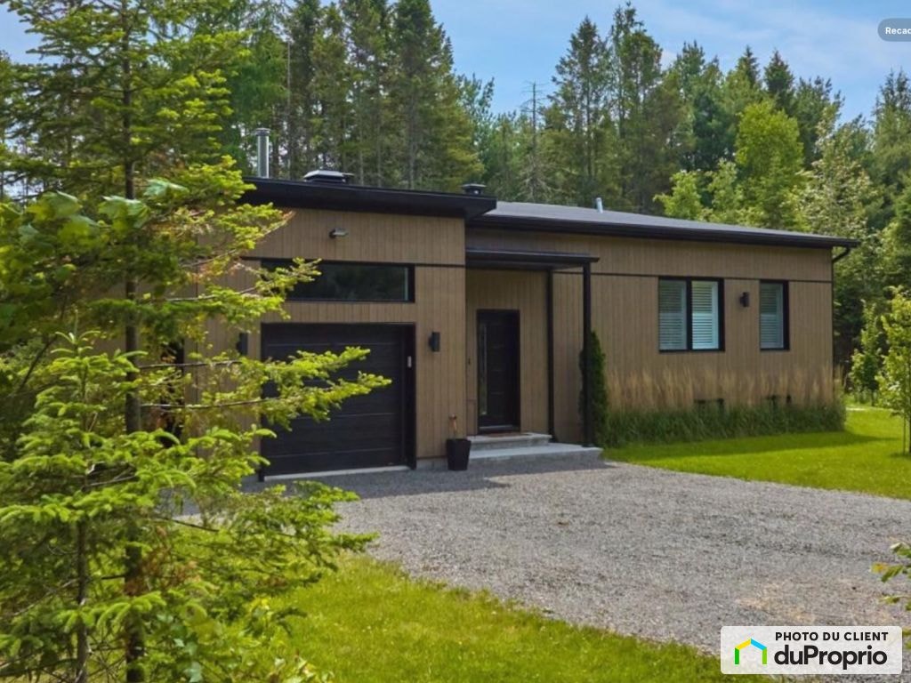$599,999 - Bungalow for sale in St-Donat — photo 2