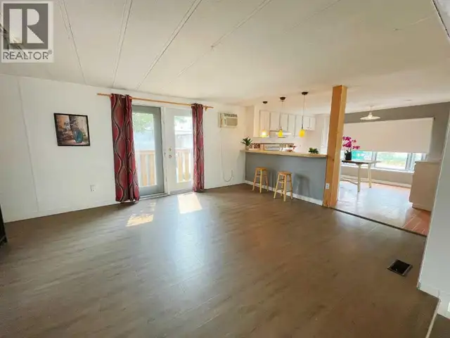 50, 5301 2nd Street Coalhurst, Alberta in Houses for Sale in Lethbridge - Image 12