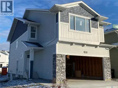 **NEW** Ehrenburg built 1839 sqft - 2 Storey with 4 Bedrooms Up Plus a BONUS Room. New Design. Desig...