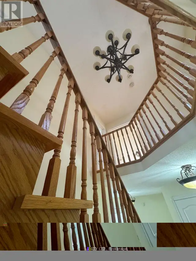 203 LANDSBRIDGE STREET Caledon (Bolton East), Ontario in Houses for Sale in Oakville / Halton Region - Image 17