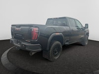 Welcome to Capital GMC! This 2026 GMC Sierra 2500HD in Onyx Black is equipped with 4WD and Turbochar... (image 4)