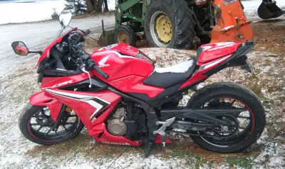 We have a 2019 CBR 500 R that has a cracked frame, and we are parting in the bike out. Almost everyt...