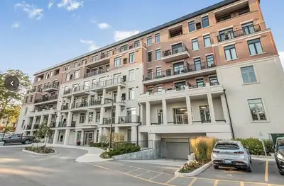 Welcome to Harbour Breeze, where modern design meets small-town charm in the heart of Cobourg. This...