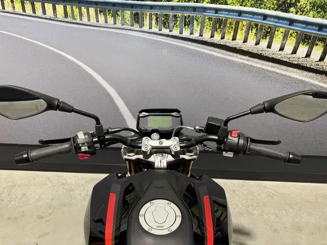 2025 BMW G 310 R Passion in Street, Cruisers & Choppers in Saskatoon - Image 11