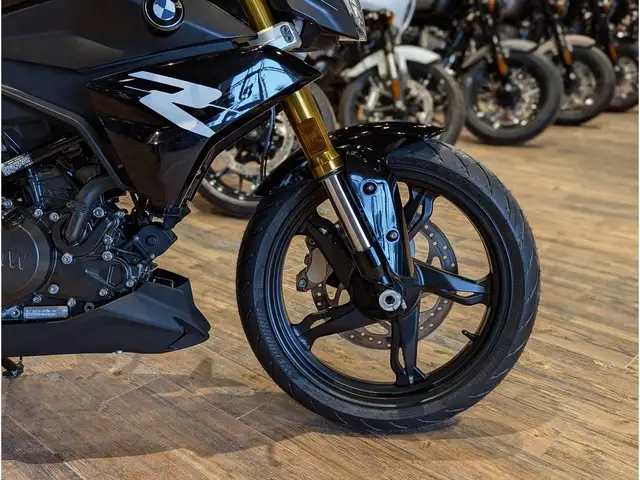 2025 BMW G 310 R // Cosmic Black in Sport Bikes in Winnipeg - Image 5
