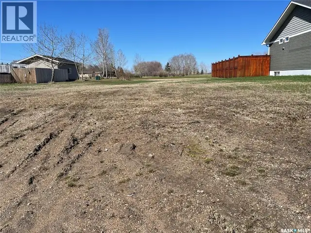 133 Cameron CRESCENT Watson, Saskatchewan in Land for Sale in Saskatoon - Image 2