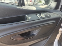 FULLY LOADED - 4x4 V6 DIESEL - New Arrival - 1 Owner - Off Lease - Clean Carfax with ALL SERVICE REC... (image 5)