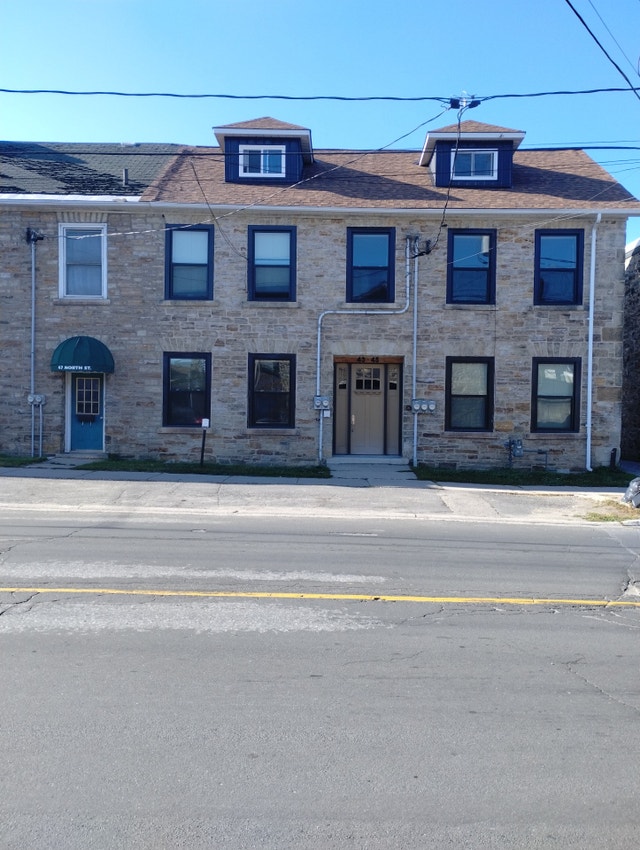 Three Bedroom Downtown Perth Long Term Rentals Ottawa Kijiji