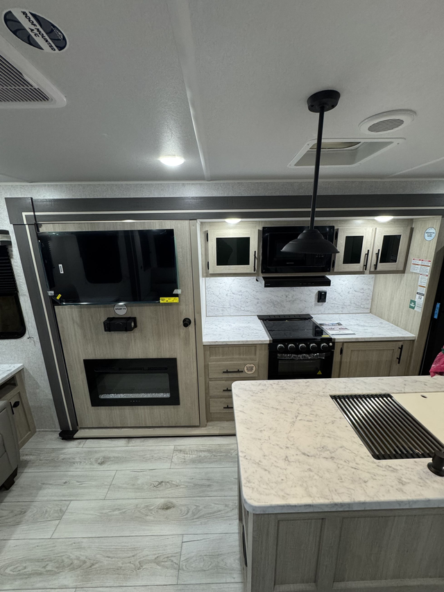 2026 Forest River DELLA TERRA 272RL in Travel Trailers & Campers in Regina - Image 9