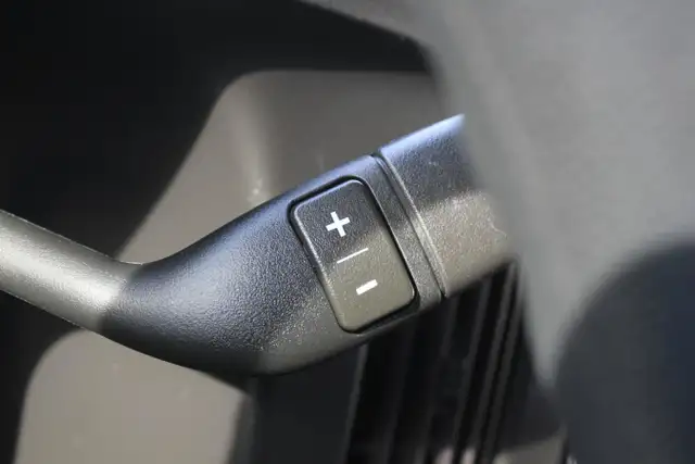 2023 GMC Savana Cargo Base in Cars & Trucks in Comox / Courtenay / Cumberland - Image 34