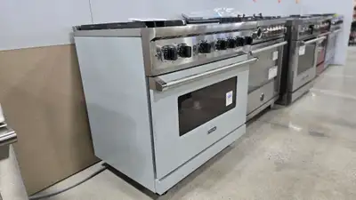 Viking 36-inch Freestanding Dual-Fuel Range - CVDR536-4GAG, View more