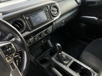 Automatic - Access Cab - Heated Front Seats - 4x4 - Backup Camera Built for reliability and everyday... (image 5)