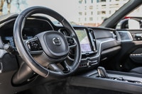 ... Engine: Moteur à 4 cylindres 2.0l L/100Km City: 11.0 L/100Km Hwy: 8.7 Safety Equipment Système a... (image 5)