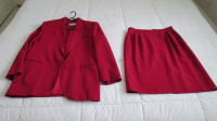 Ladies Braenar Red Two Piece Suit - Size 12